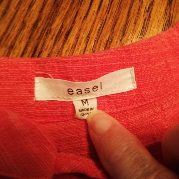 Easel Sleeveless Top - Picture 5 of 7